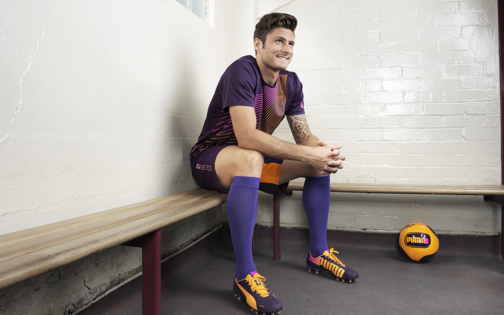 开云体育app-当亚洲成为战术前缀，富安健洋如何接管世界足球的话语权