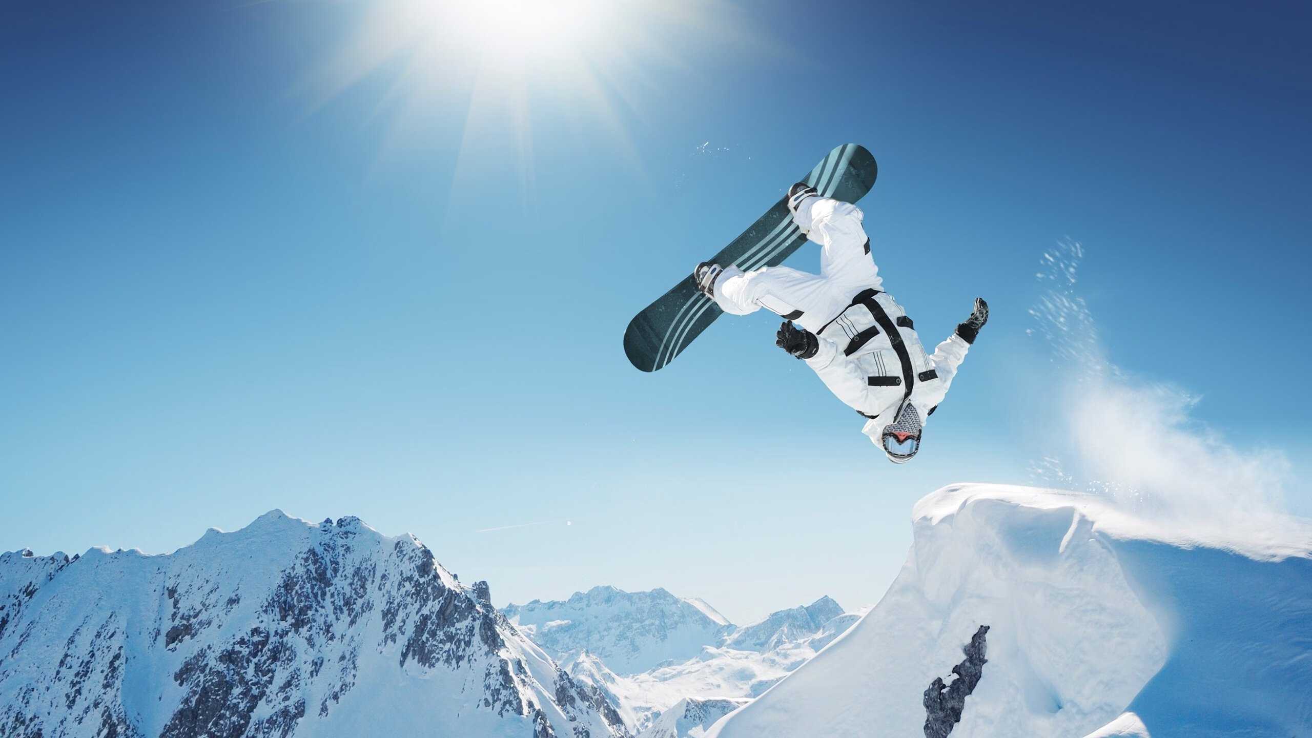 欧冠淘汰赛焦点战，太阳掀翻火箭，战术博弈下的光芒与火焰